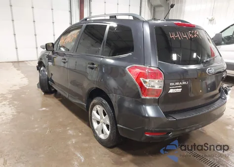 2015 Subaru Forester 2.5I Premium из США, поврежденный, VIN JF2SJADC5FH468849